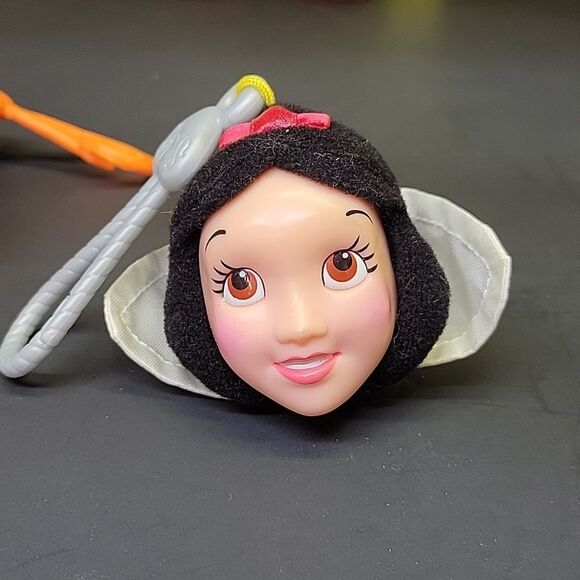 Disney Snow White and some of her Dwarfs collectible package - Picture 6 of 11